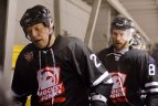 Rungtyniauja dvi Vilniaus ekipos: "Hockey punks" ir "Vilkai"