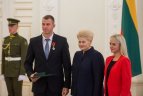 Lietuvos prezidentė Dalia Grybauskaitė įteikė valstybės apdovanojimus sportininkams ir jų treneriams.