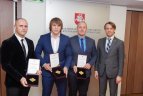 KKSD apdovanoti 2017 m. pasaulio ir Europos čempionatų prizininkai ir jų treneriai.