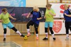 Futbolo turnyras „Močiutės už futbolą“ Keturvalakiuose.