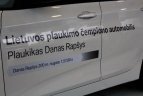 D. Rapšys džiaugiasi naujutėlaičiu BMW