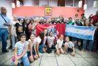 Argentinos lietuviai gyrė Lietuvą ir lenktynininkams teikė dovanas.